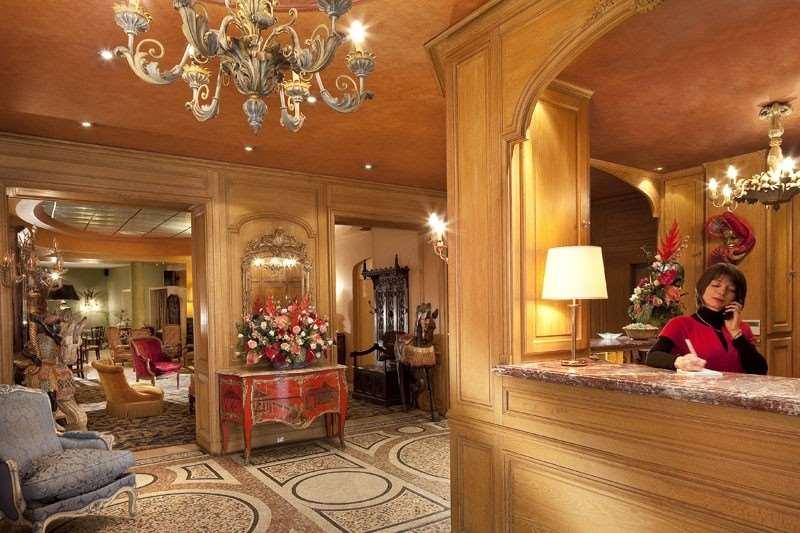 Cecilia Arc De Triomphe Hotel Paris Dalaman gambar